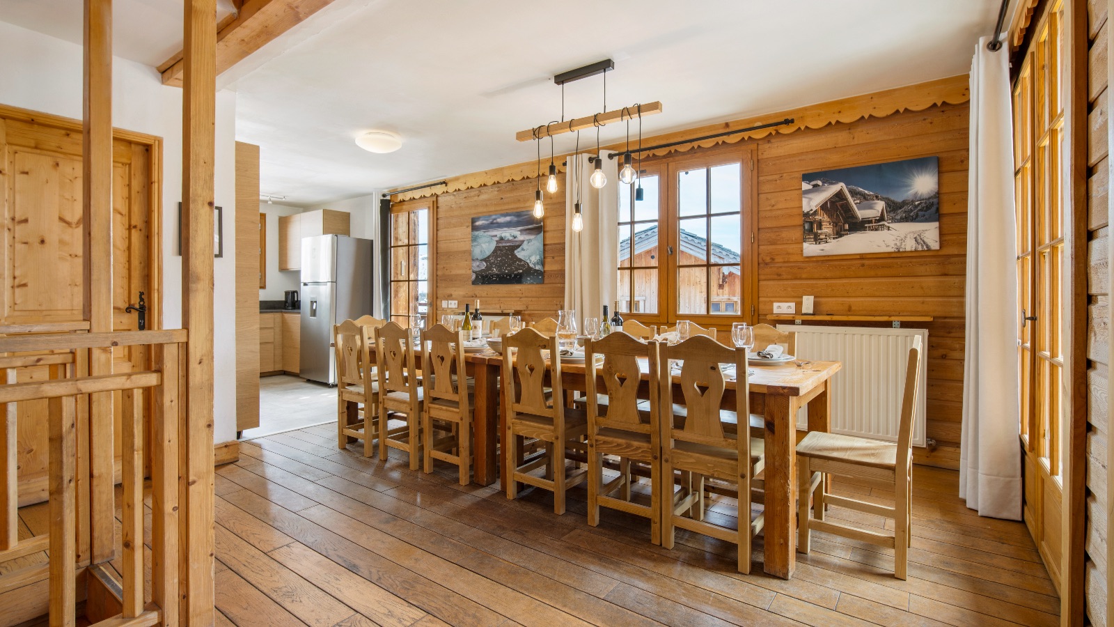 Luxury-Ski-Chalet-Alpe-De-Huez-Chalet-Diane-Oxford-Ski-Dining.jpg