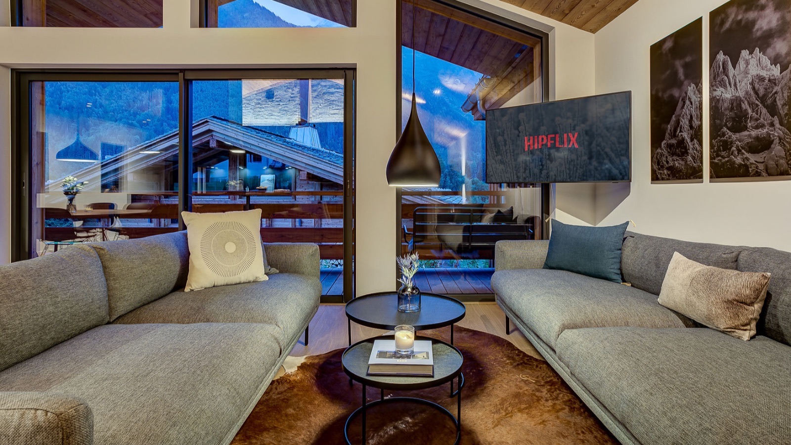 Luxury-Ski-Chalet-Chamonix-Chalet-Choucas-Oxford-Ski-Lounge3.jpeg