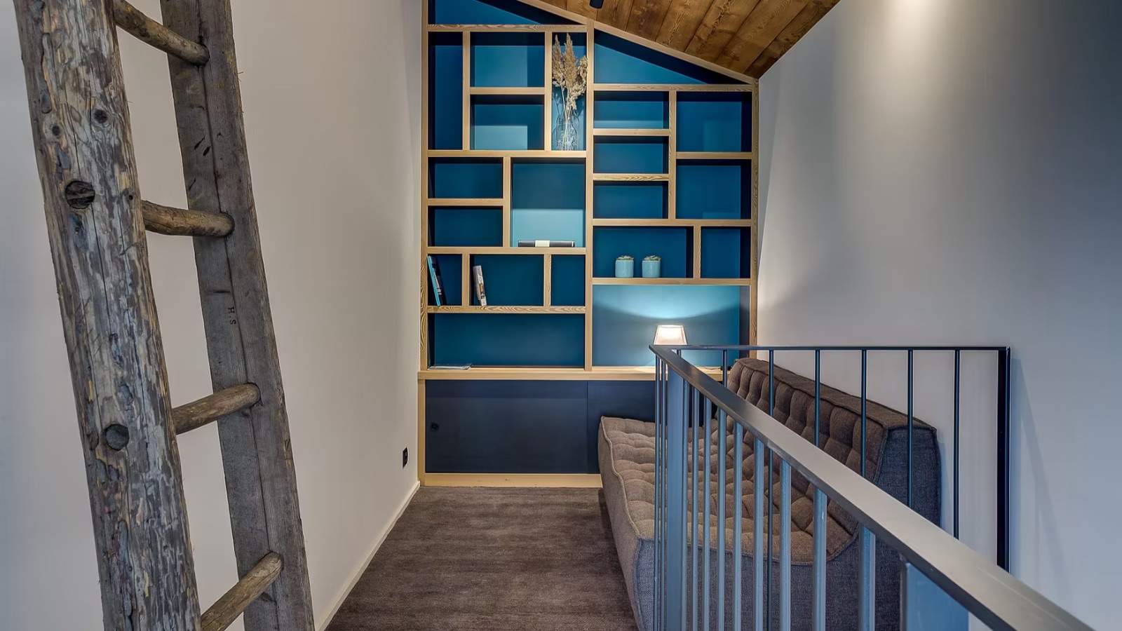 Luxury-Ski-Chalet-Chamonix-Chalet-Choucas-Oxford-Ski-Snug.jpeg