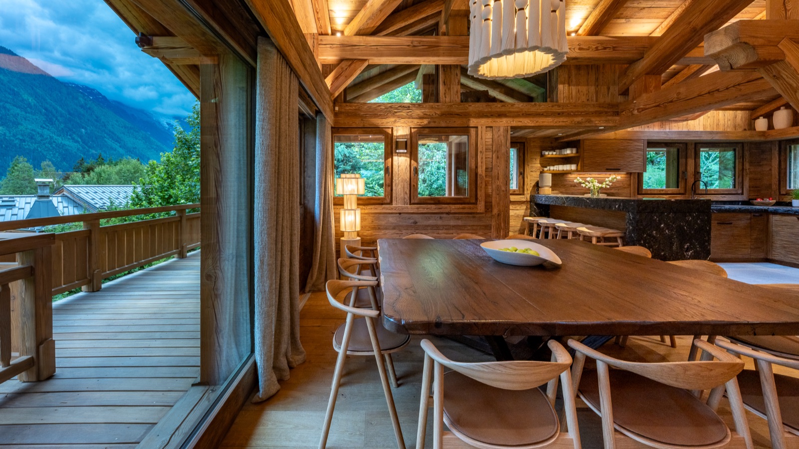 Luxury-Ski-Chalet-Chamonix-Chalet-L'Orri-Oxford-Ski-Balcony.View.jpg