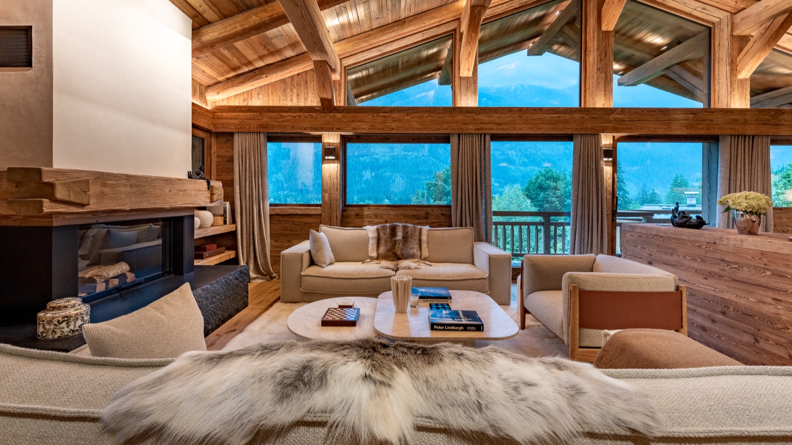 Luxury-Ski-Chalet-Chamonix-Chalet-L'Orri-Oxford-Ski-Lounge6.jpg