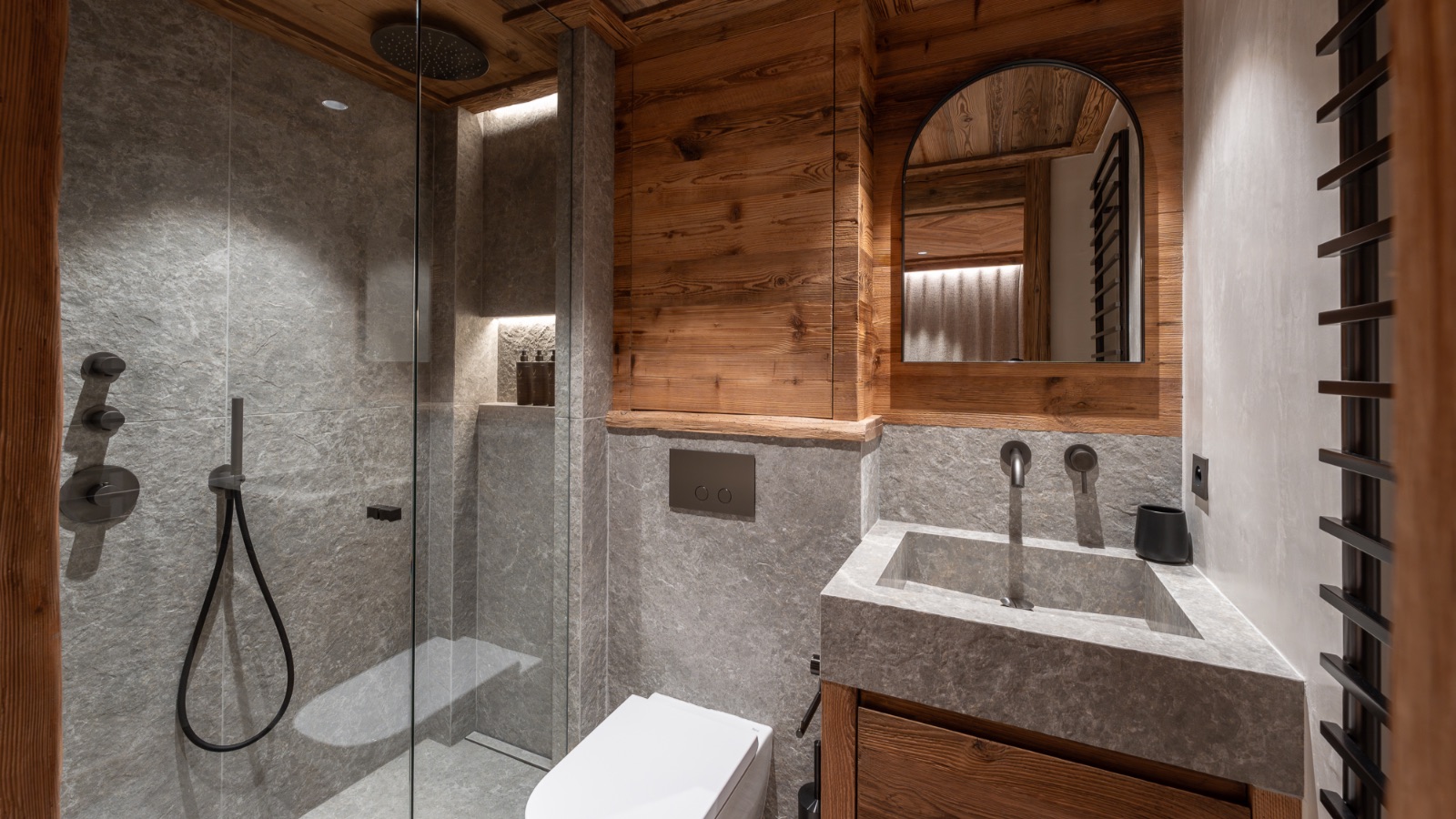 Luxury-Ski-Chalet-Chamonix-Chalet-L'Orri-Oxford-Ski-Bathroom2.jpg