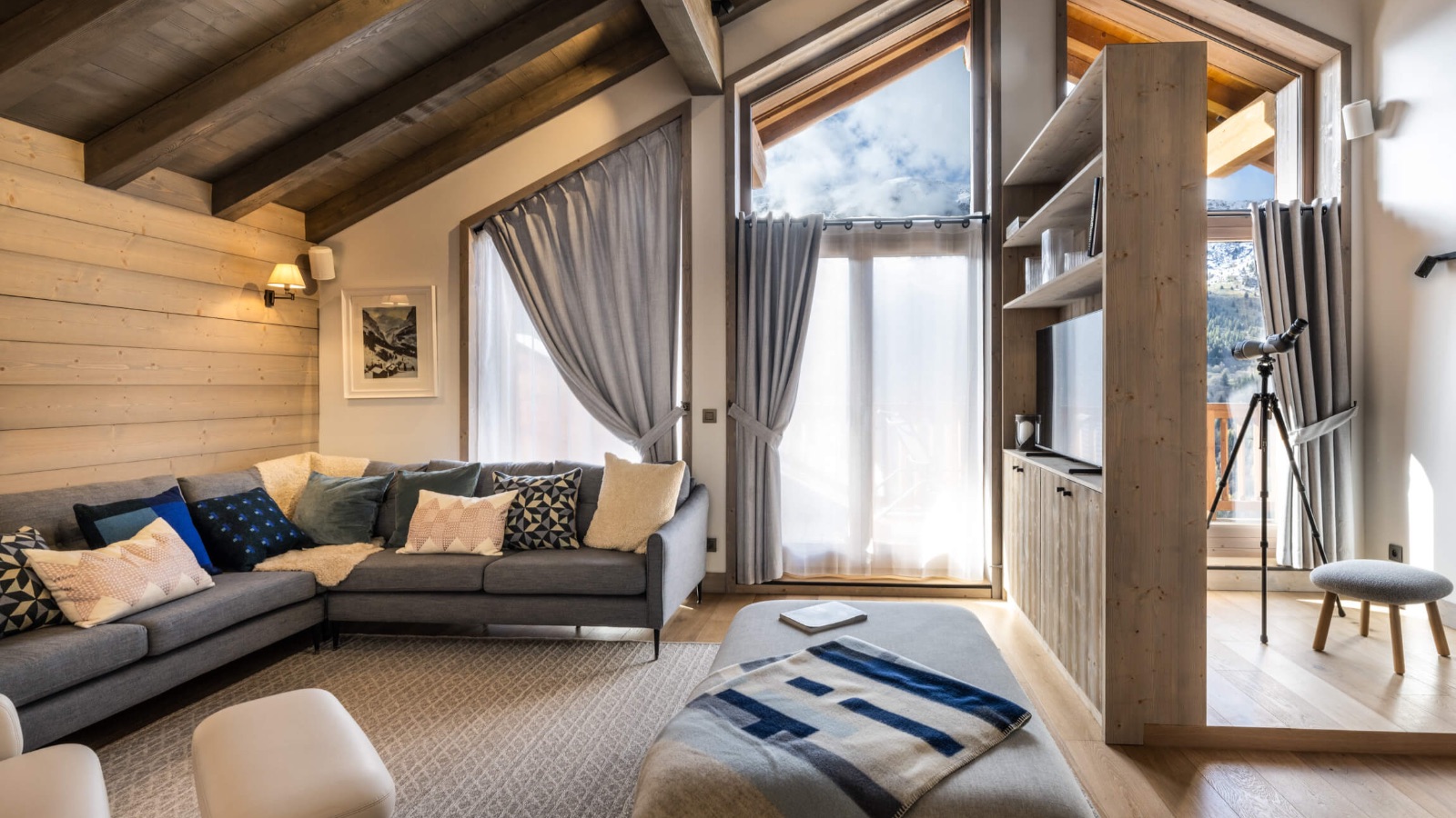 Luxury-Ski-Chalet-Grimentz-Guernerés-Oxford-Ski20.jpg
