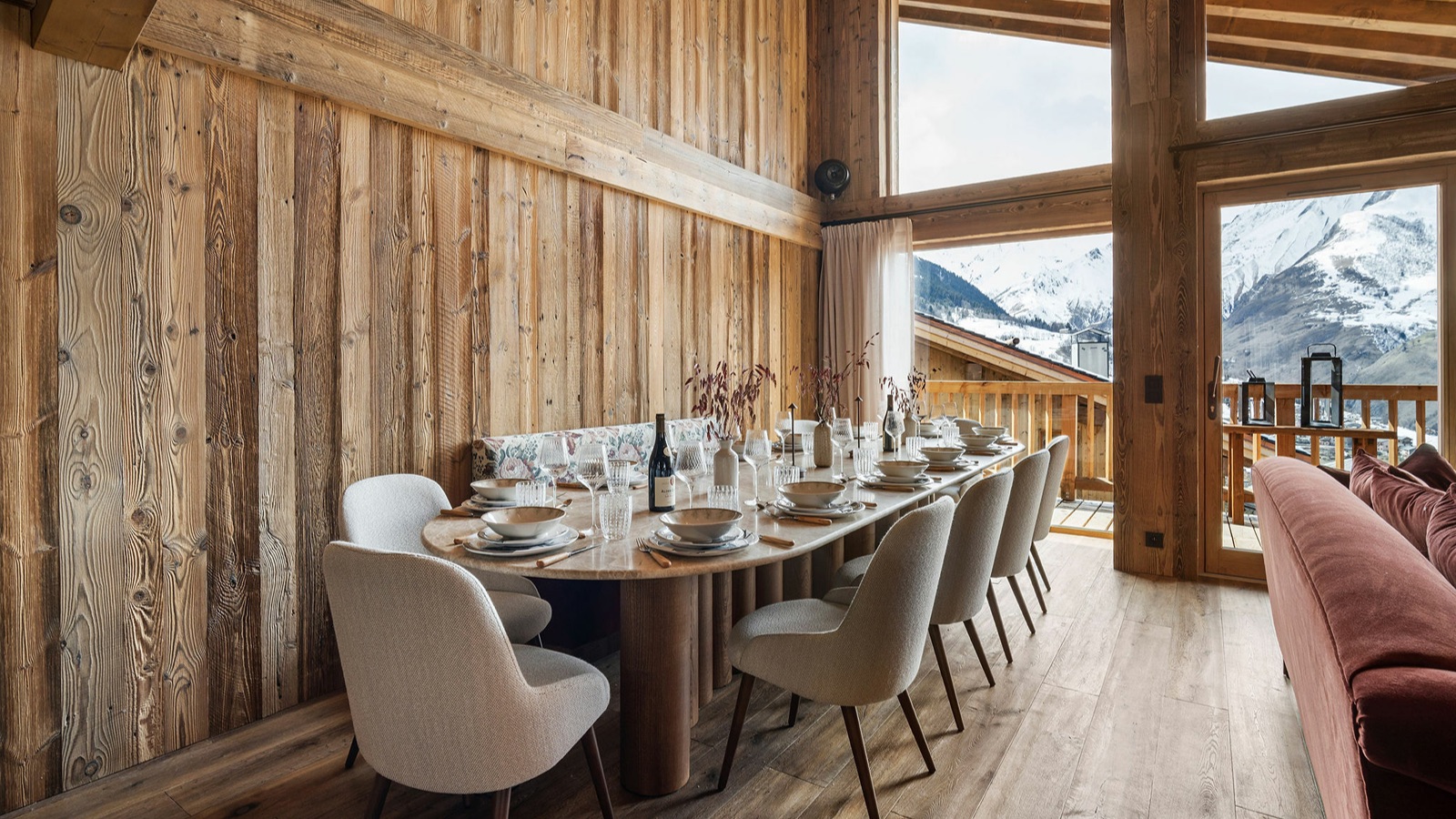Luxury-Ski-Resort-St-Martin-De-Belleville-Chalet-Flocons-des-Iles-Oxford-Ski-Dining2.jpg