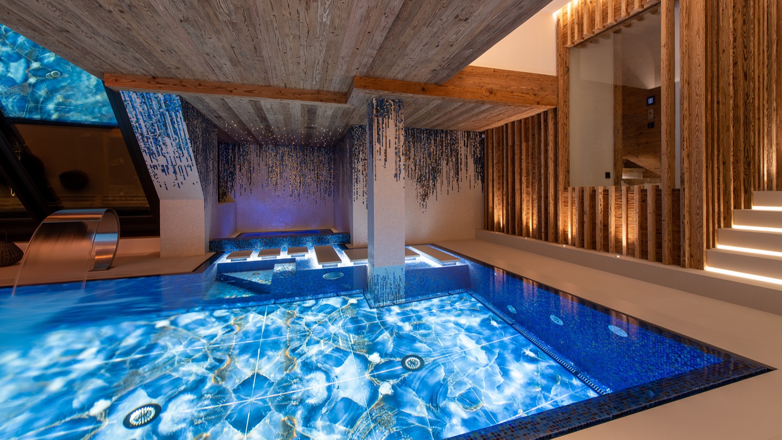 Luxury-Ski-Resort-Verbier-Chalet-Makini-Oxford-Ski-pool5.jpg