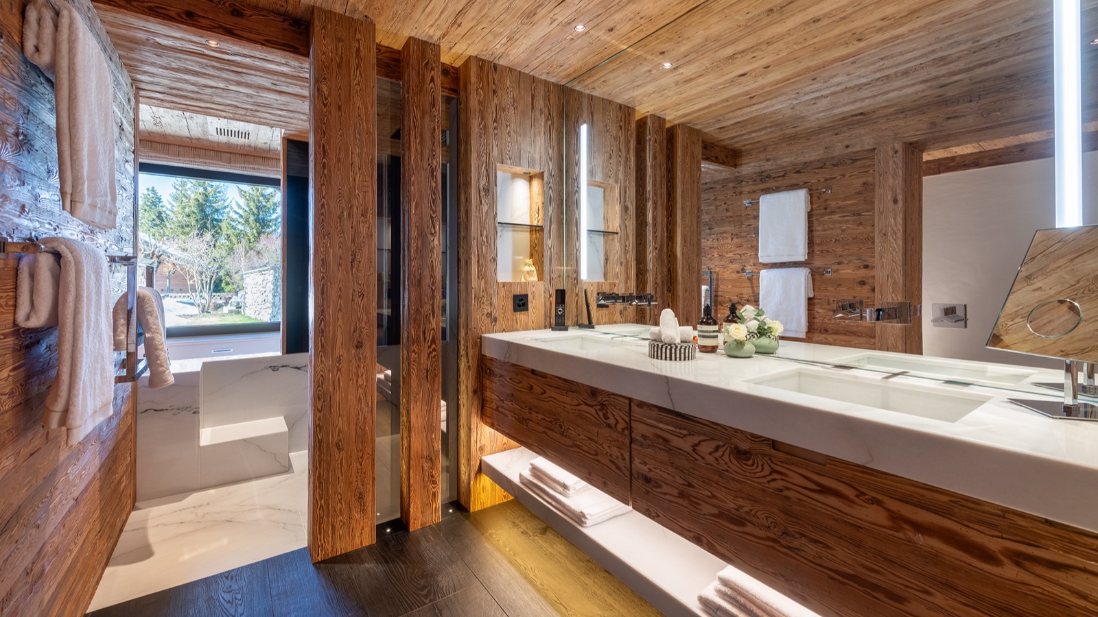 Luxury-Ski-Resort-Verbier-Chalet-Makini-Oxford-Ski-bathroom.jpg