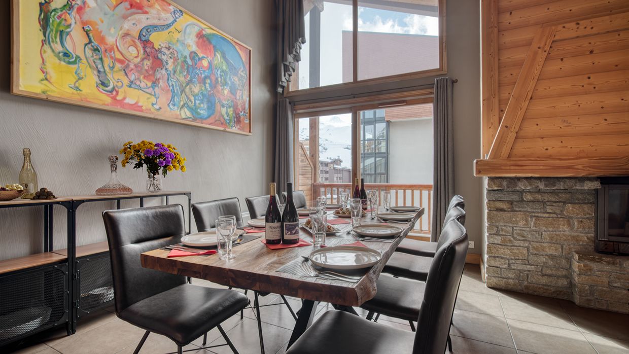 Luxury-Ski-Chalet-ValThorens-Sabotpenthouse-OSC- Living room (2).jpg