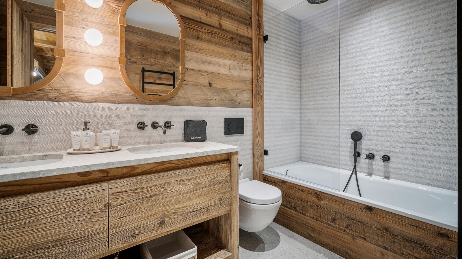 Luxury-Ski-Resort-St-Martin-De-Belleville-Chalet-Sable-Blanc-Oxford-Ski-bathroom2.jpeg