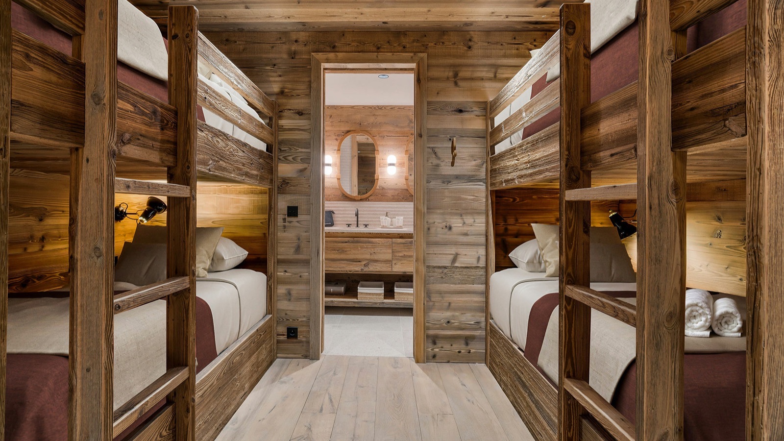 Luxury-Ski-Resort-St-Martin-De-Belleville-Chalet-Sable-Blanc-Oxford-Ski-Bunk-bedroom.jpeg