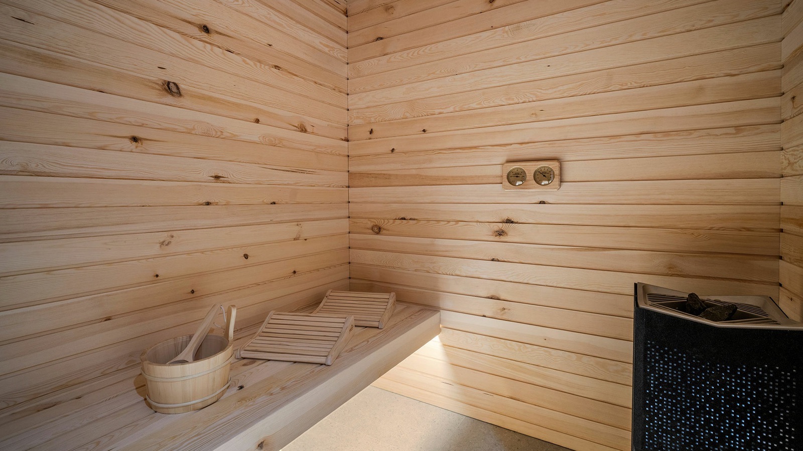 Luxury-Ski-Resort-St-Martin-De-Belleville-Chalet-Sable-Blanc-Oxford-Ski-sauna.jpeg