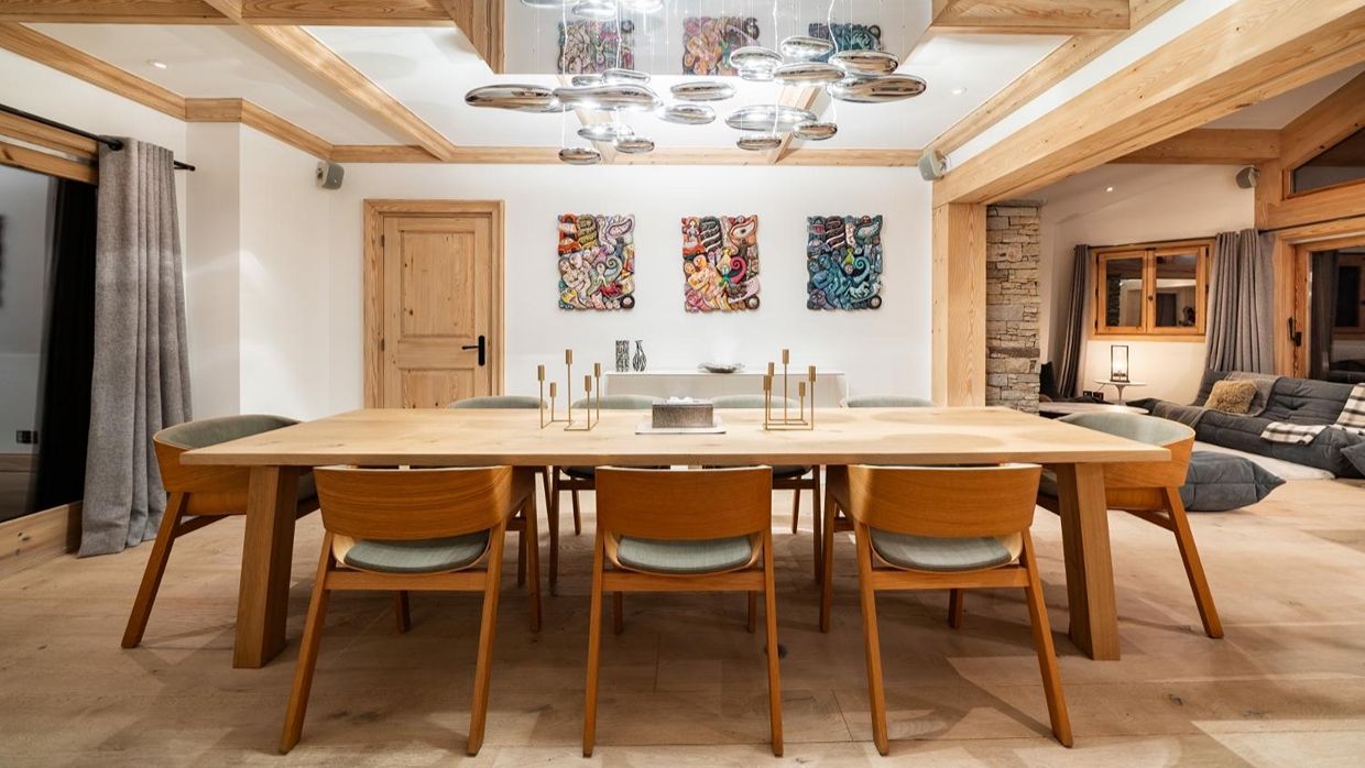 Luxury-Ski-Chalet-Courchevel1850-LesArollesDINING TABLE.jpg