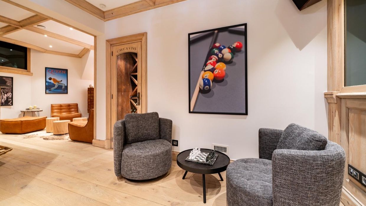 Luxury-Ski-Chalet-Courchevel1850-LesArollesGAME ROOM.jpg