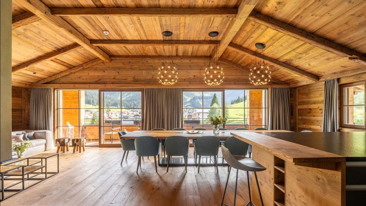 Luxury-Ski-Chalet-Lech-Chalech3-OSC-Dining.2.jpg
