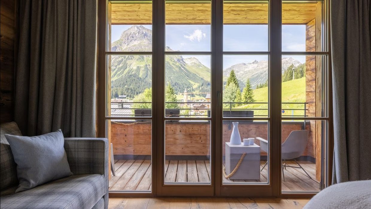 Luxury-Ski-Chalet-Lech-Chalech3-OSC-View.jpg