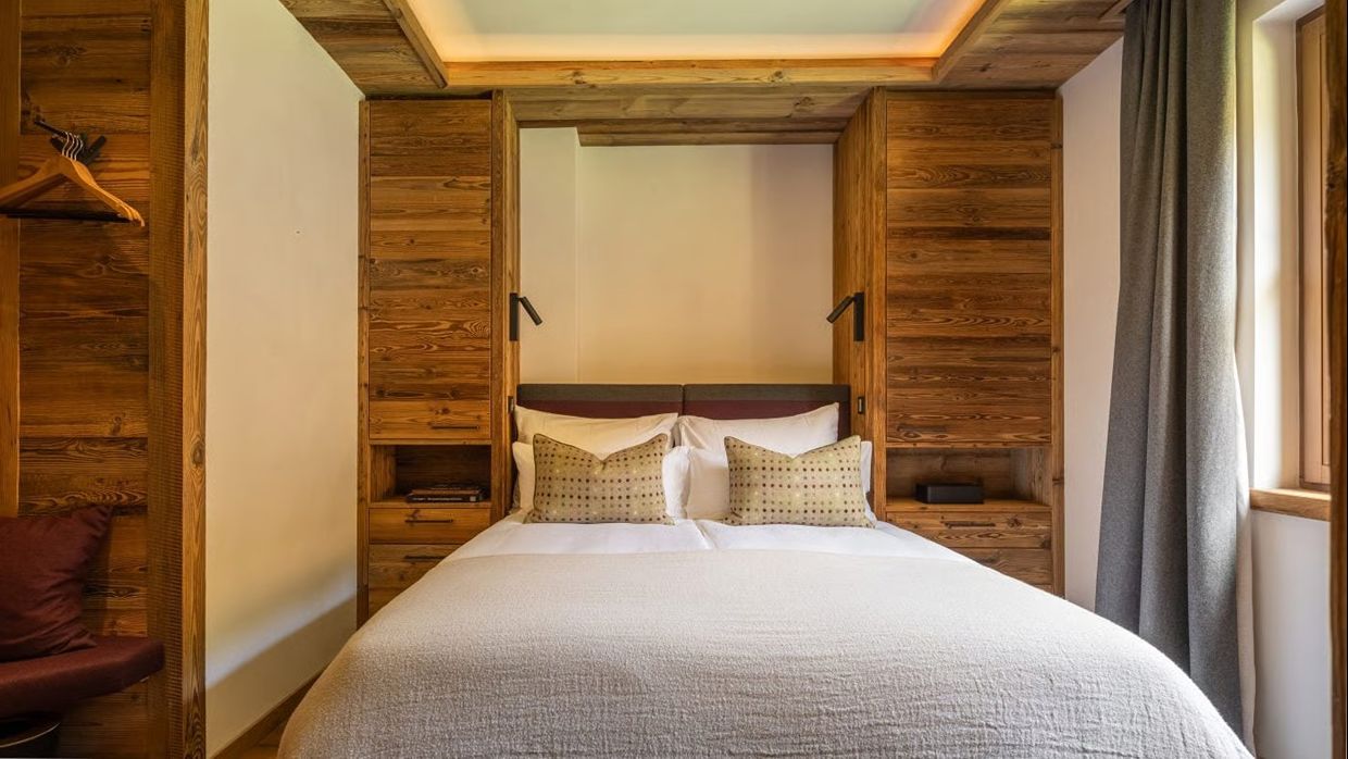 Luxury-Ski-Chalet-Lech-Chalech3-OSC-Bedroom6.jpg