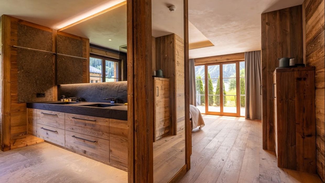 Luxury-Ski-Chalet-Lech-Chalech3-OSC-Bathroom.3.jpg