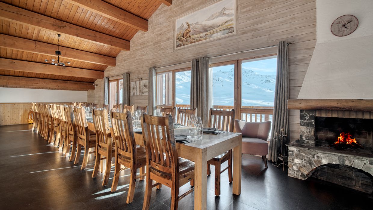 Luxury-Ski-Chalet-ValThorens-Bonhomme-OSC-Dining.jpg