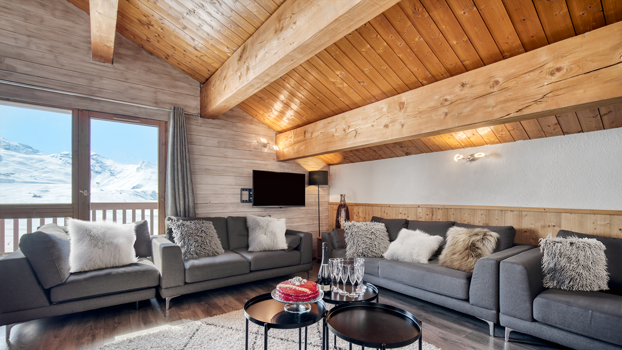 Luxury-Ski-Chalet-ValThorens-Bonhomme-OSC-Lounge.png