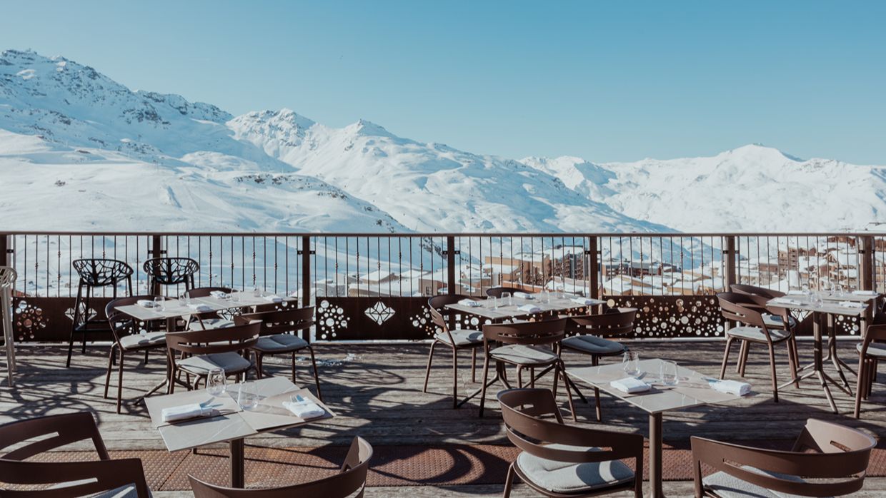 Luxury-Ski-Hotel-KohINor-OSC-Terrace.jpg