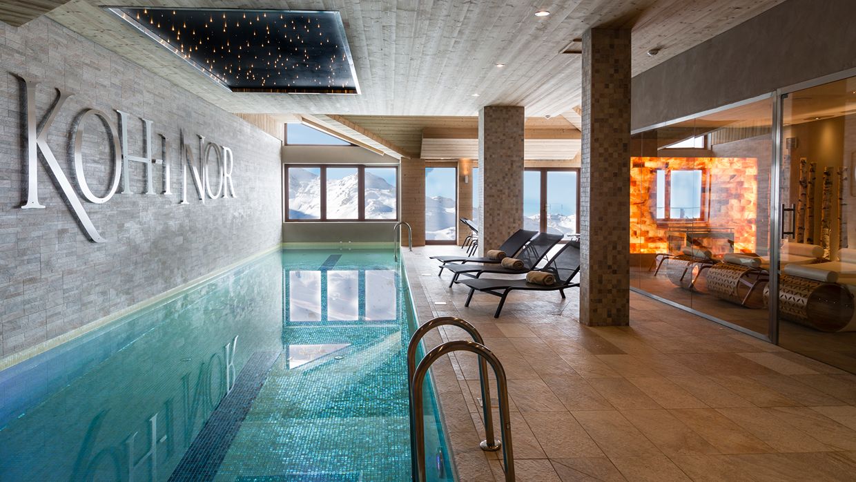 Luxury-Ski-Hotel-KohINor-OSC-Pool (1).jpg