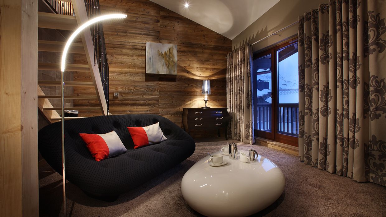 Luxury-Ski-Hotel-KohINor-OSC-Bedroom (25).jpg