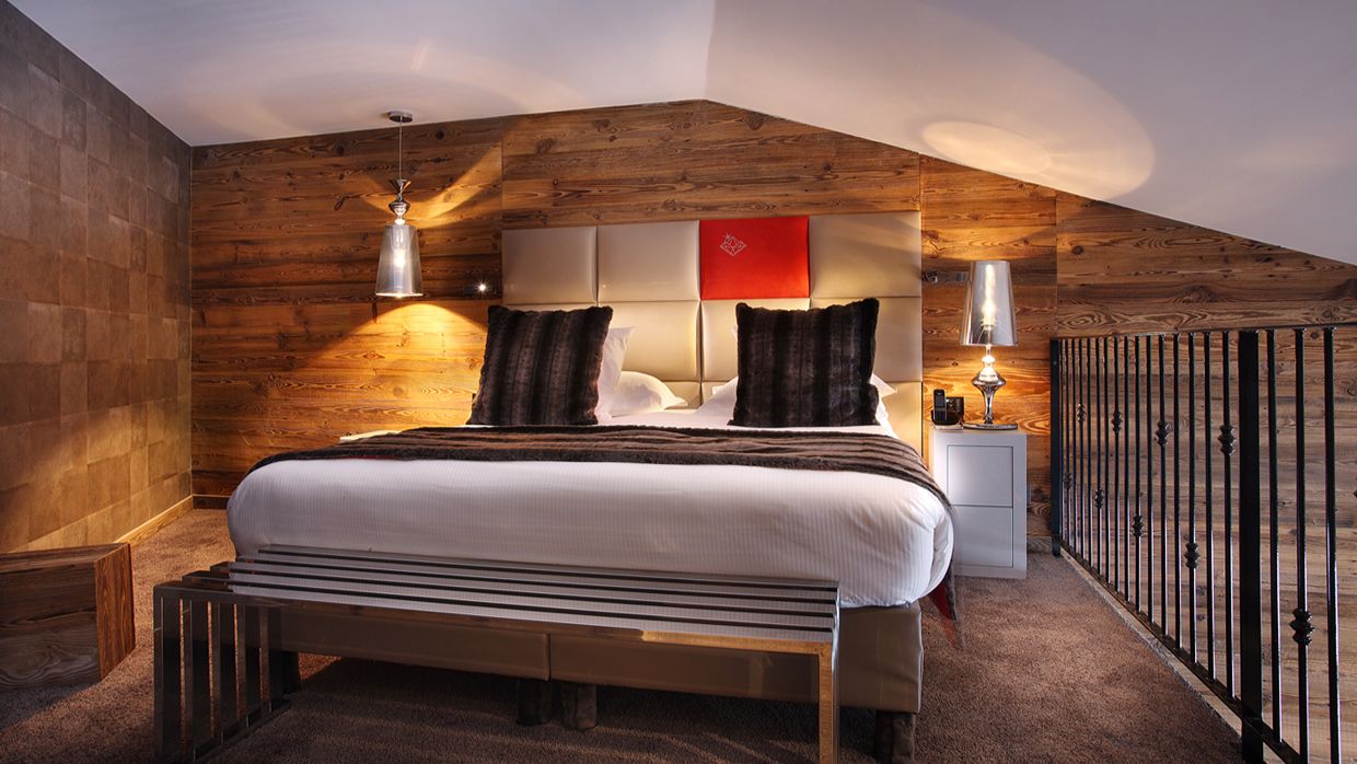 Luxury-Ski-Hotel-KohINor-OSC-Bedroom (26).jpg