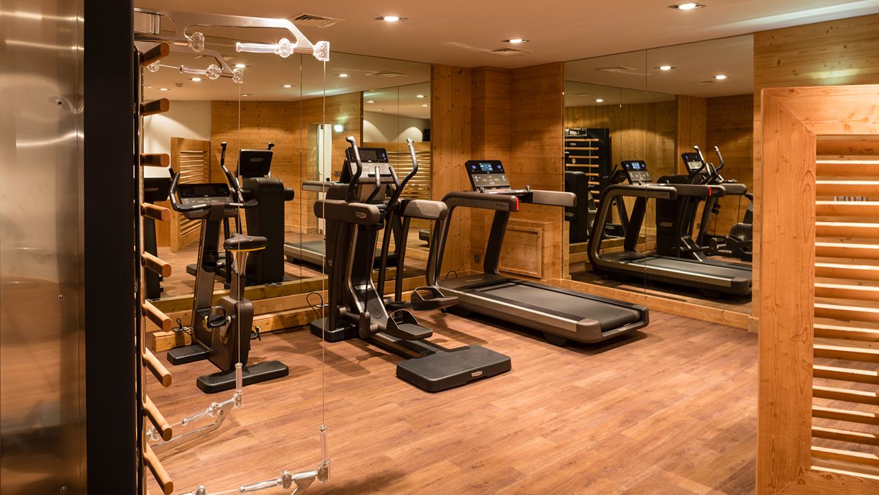 Luxury-Ski-Hotel-KohINor-OSC-Gym.jpg