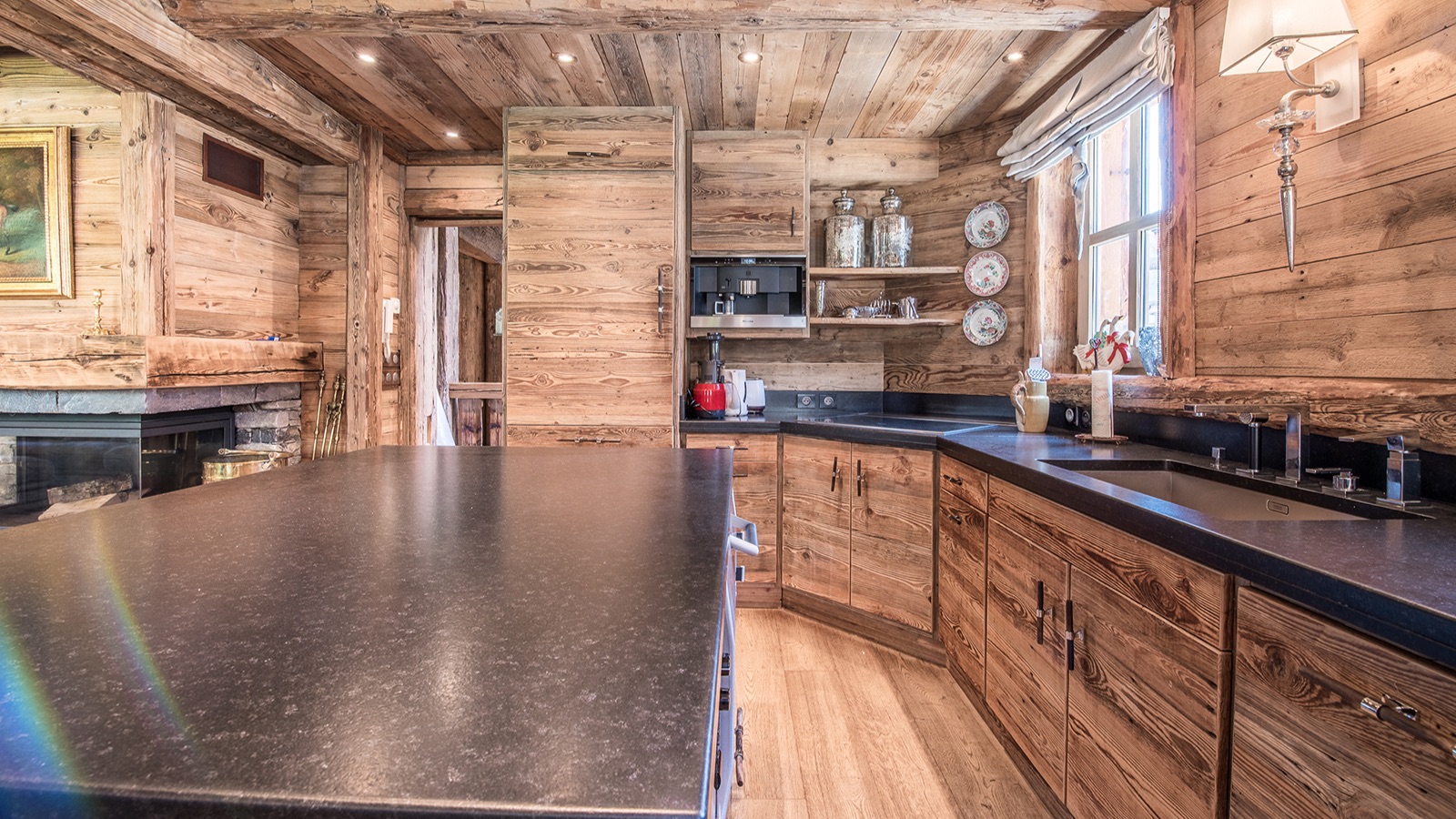 Luxury-Ski-Resort-Courchevel-1850-Chalet-Saint-James-Oxford-Ski-kitchen4.jpg