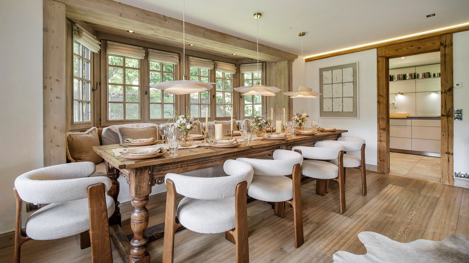 Luxury-Ski-Resort-Courchevel-1850-Chalet-Nirvana-Oxford-Ski-dining.jpg