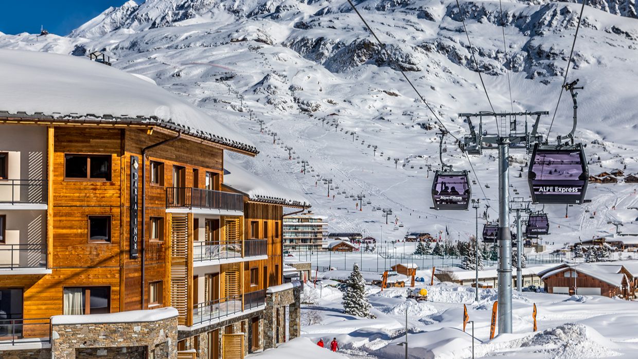 Luxury-Ski-Hotel-Alpe d'Huez-Daria-INor-OSC-Hotel (4).jpg