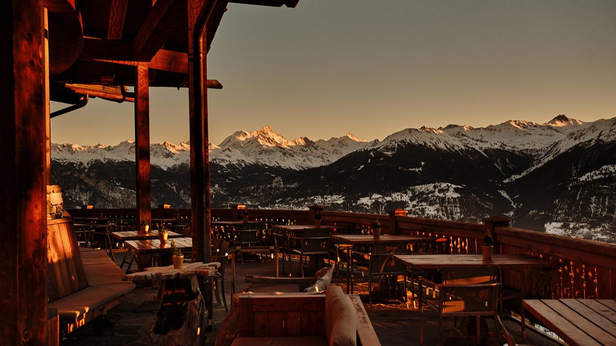 Luxury-Ski-Hotel-LeCrans-OSC-Terrace.jpg