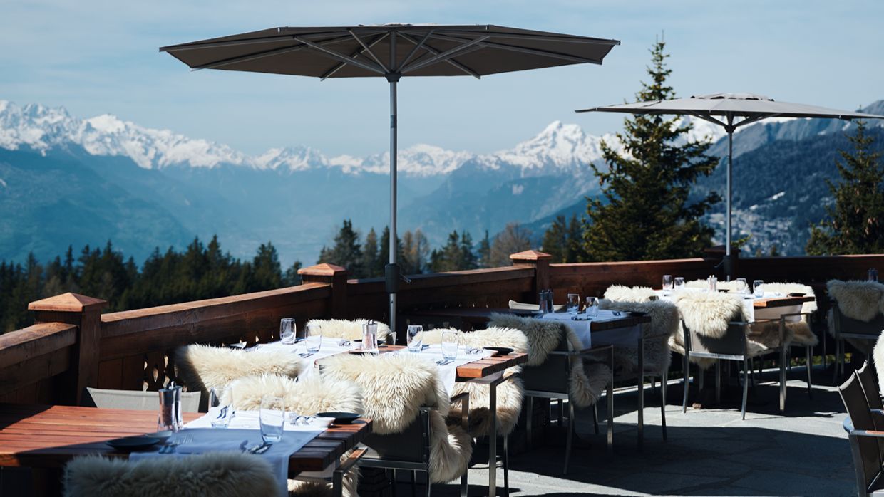 Luxury-Ski-Hotel-LeCrans-OSC-Terrace (2).jpg