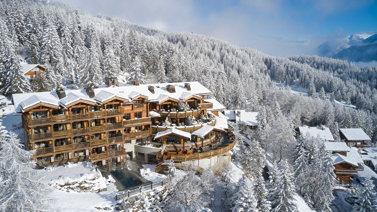 Luxury-Ski-Hotel-LeCrans-OSC-Hotel (6).jpg