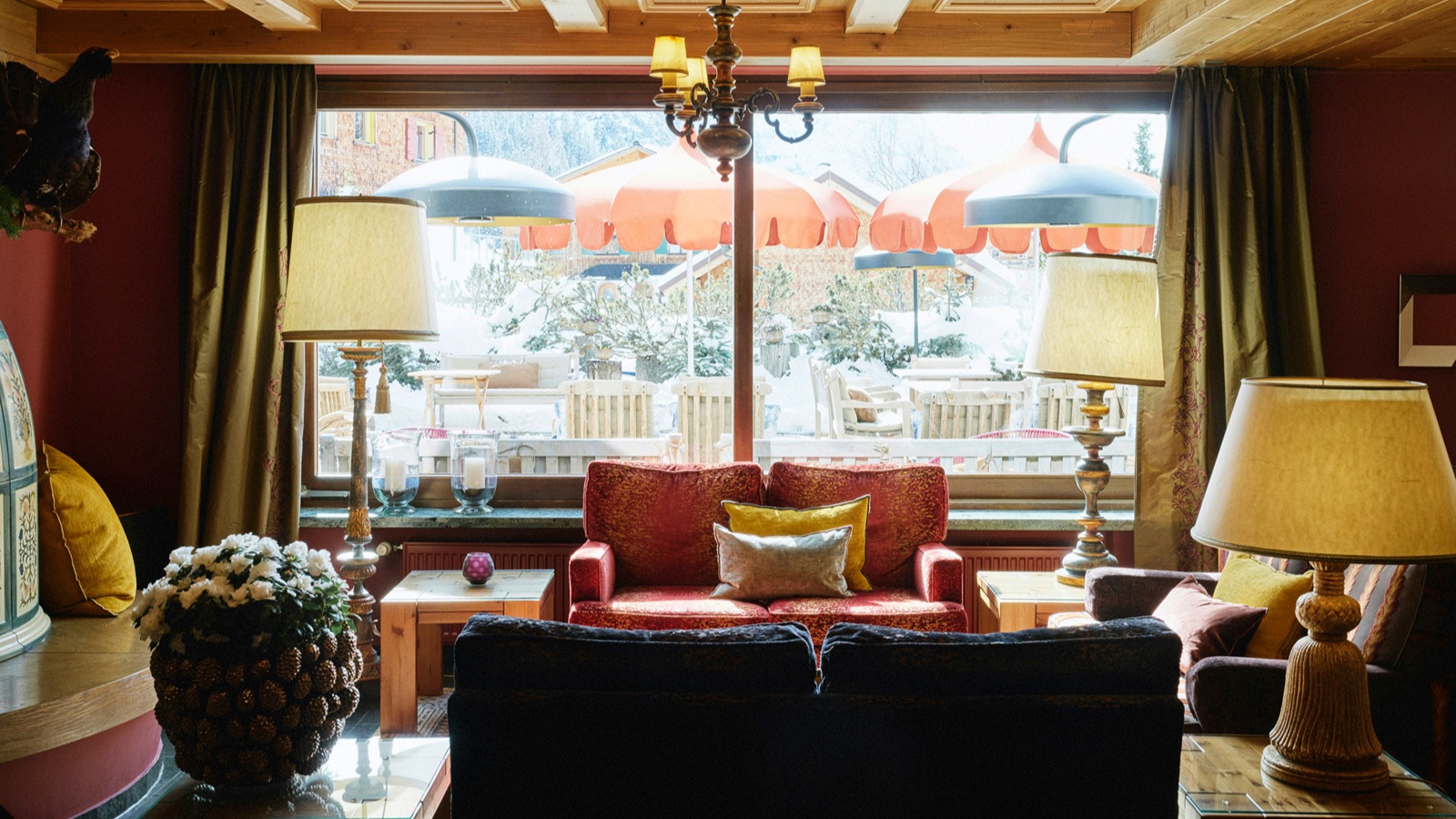 Luxury-Ski-Resort-Lech-Hotel-Kristiana-Oxford-Ski-lounge.jpg