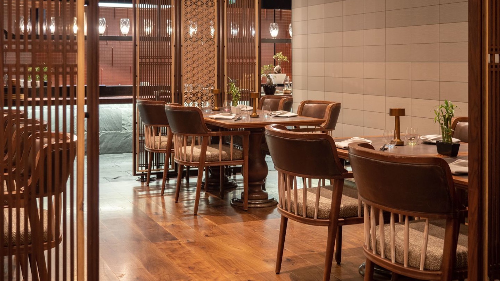 Luxury-Ski-Resort-Andermatt-Hotel-Chedi-Andermatt-Oxford-Ski-restaurant7.jpg