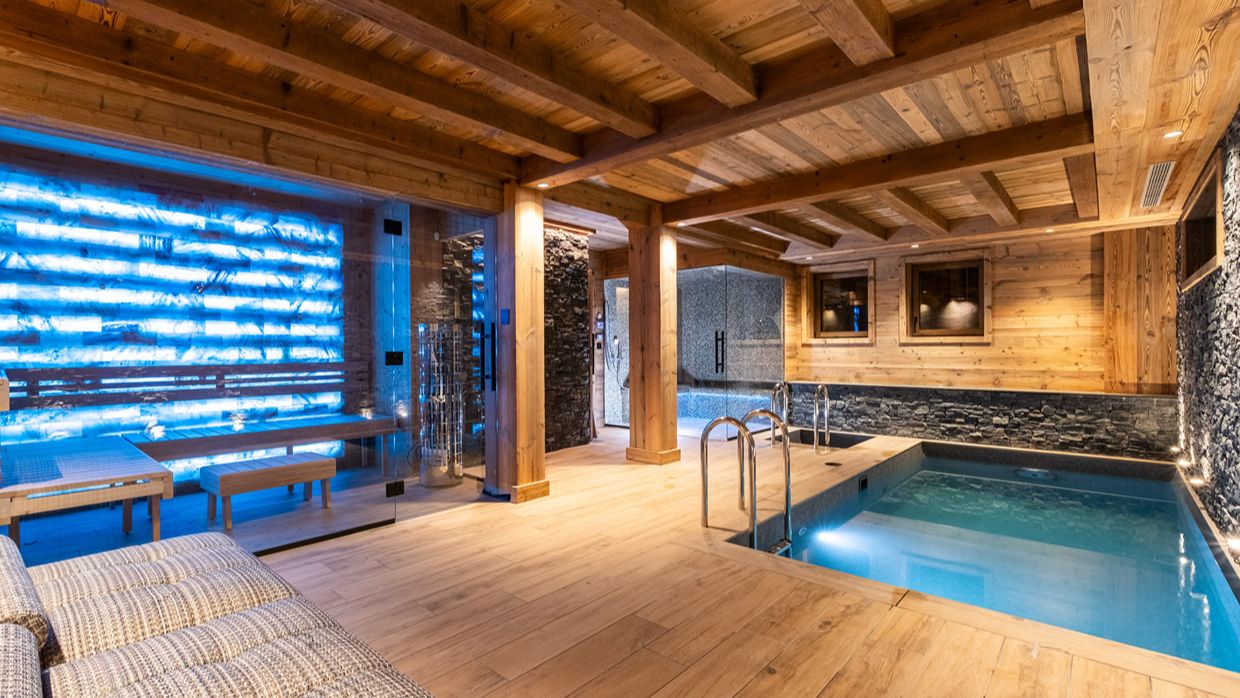 Luxury-Ski-Chalet-Kalinka-OSC - Pool (2).JPG