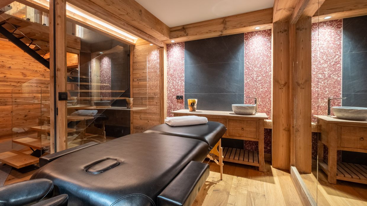 Luxury-Ski-Chalet-Kalinka-OSC - Spa.JPG