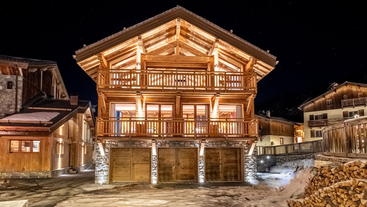 Luxury-Ski-Chalet-Kalinka-OSC -  Chalet.JPG