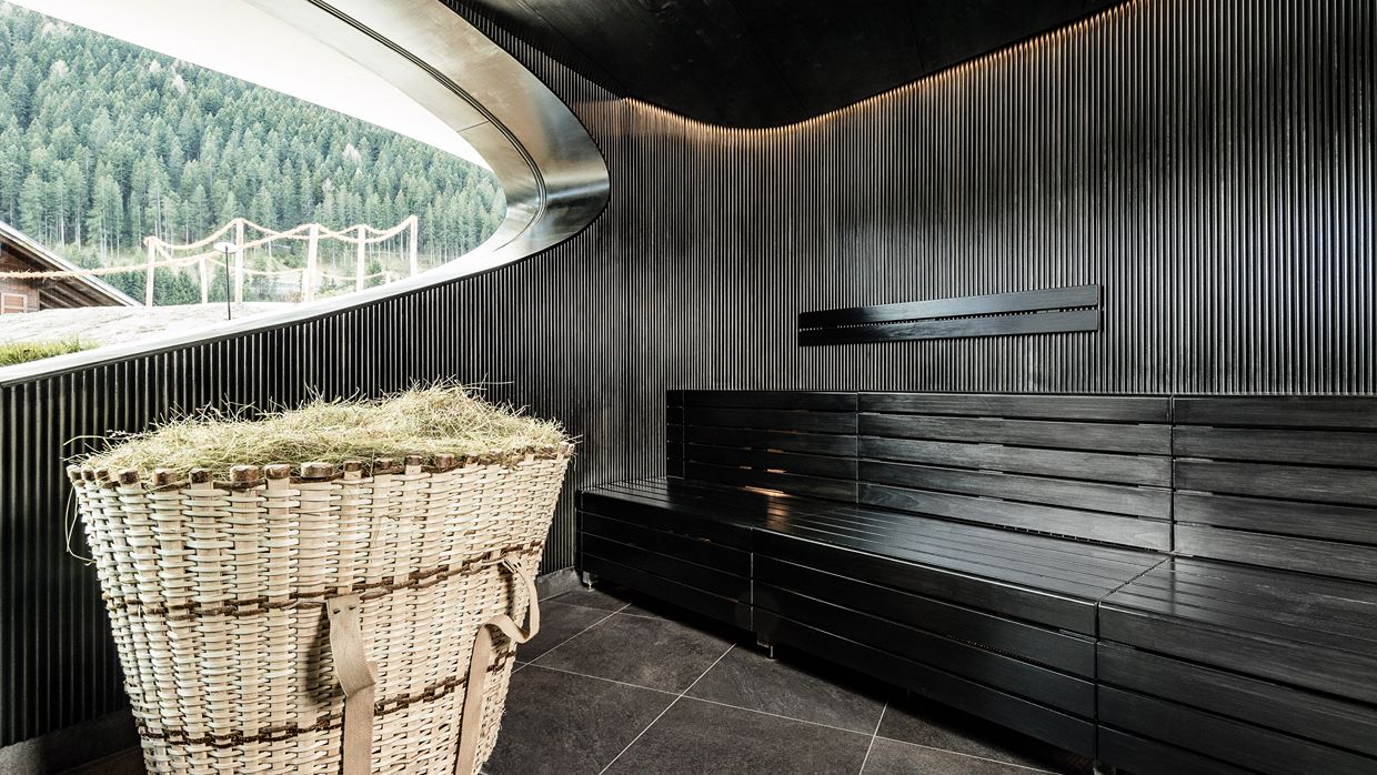 Luxury-Ski-Hotel-Alpenroyal-OSC Outdoor-Spa (6).jpg