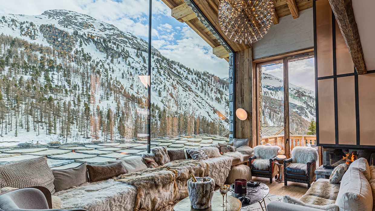 Luxury-Ski-Chalet-Vald'Isere-ChaletOrca-OSC- Lounge (1).jpg