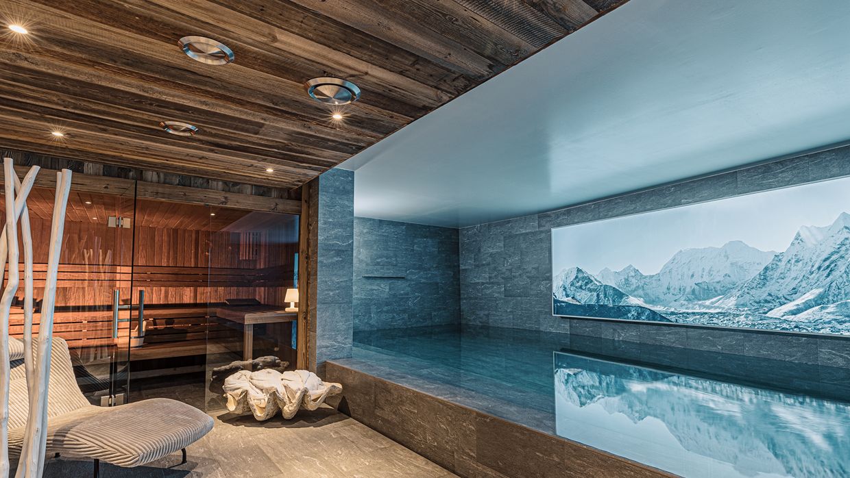 Luxury-Ski-Chalet-Vald'Isere-ChaletOrca-OSC-Pool.jpg