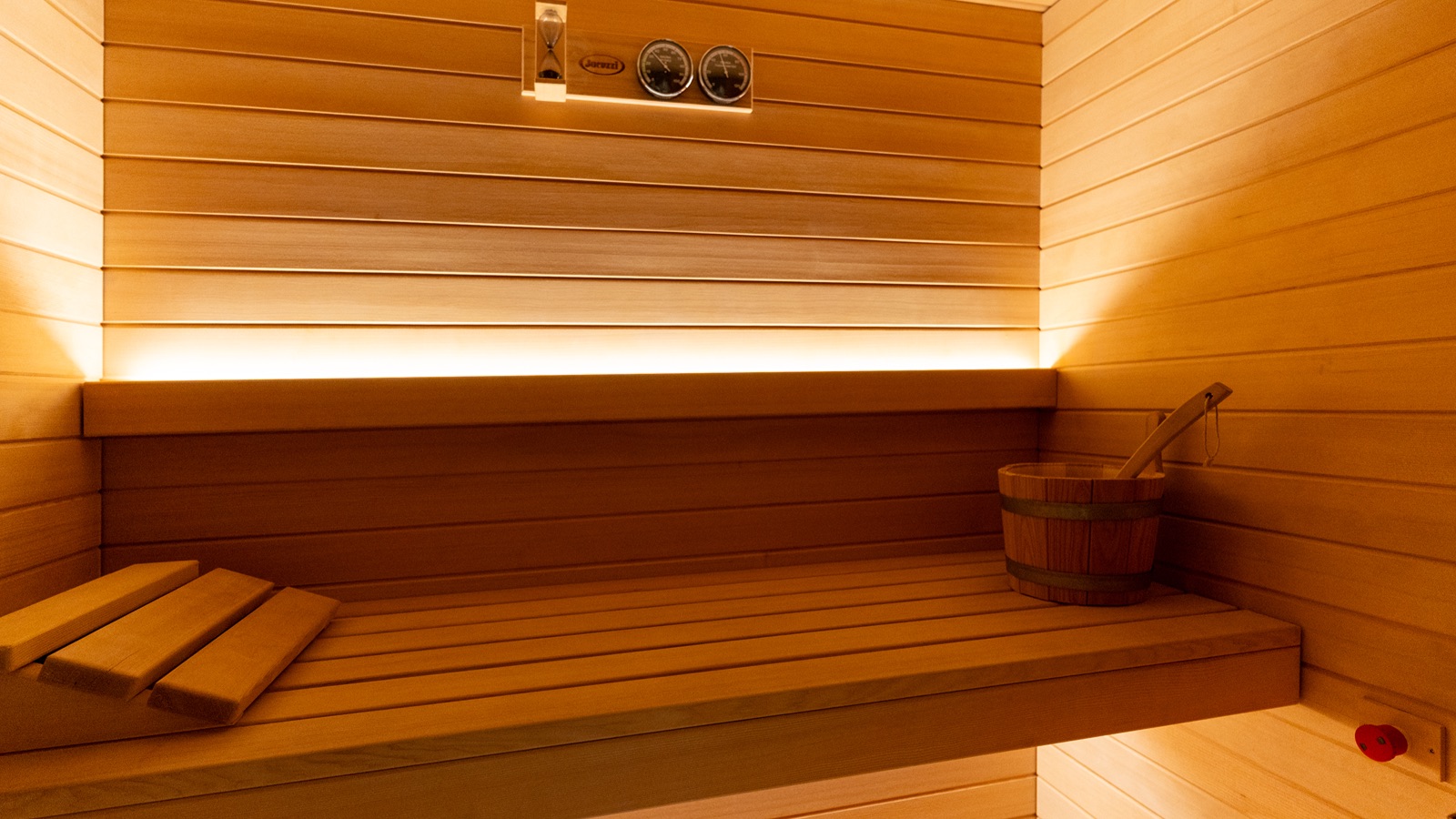 Luxury-Ski-Resort-Meribel-Chalet-Tueda-Oxford-Ski-Sauna.jpg