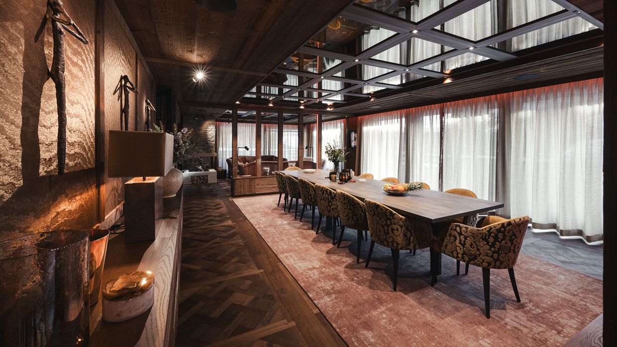 Luxury-Ski-Chalet-Lech-Steinlodge-OSC-Overview dining area.jpg