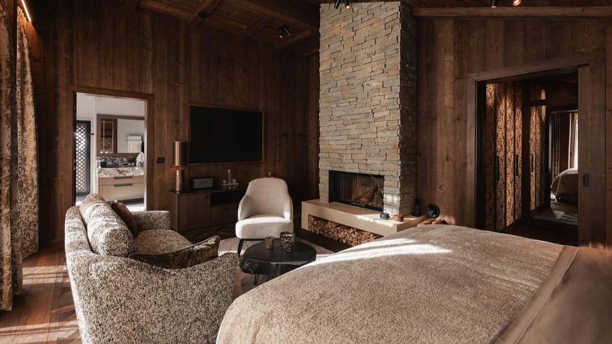 Luxury-Ski-Chalet-Lech-Steinlodge-OSC-Master bedroom 2.jpg