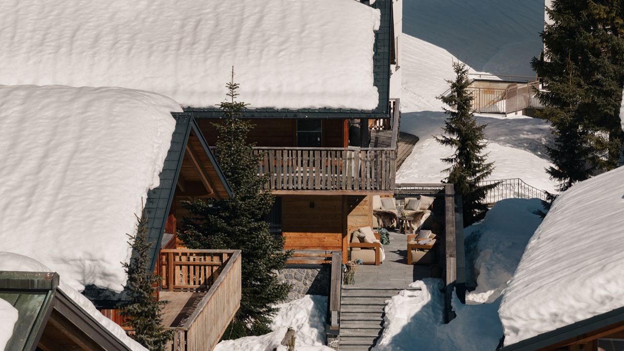 Luxury-Ski-Chalet-Lech-Steinlodge-OSC-Drone shot outdoor area.jpg