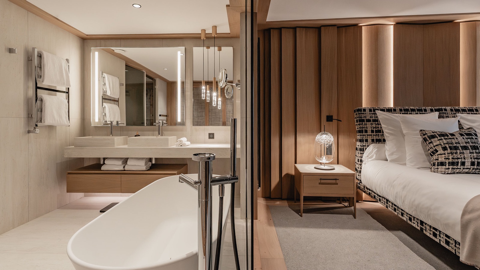 Luxury-Ski-Resort-Val-D-Isere-Chalet-L'Enjopa-Oxford-Ski-suite.jpg