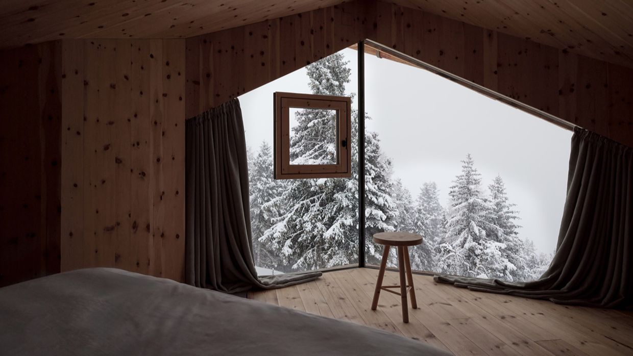 Luxury-Ski-Hotel-Dolomites-Forestis-OSC-Bedroom (2).jpg