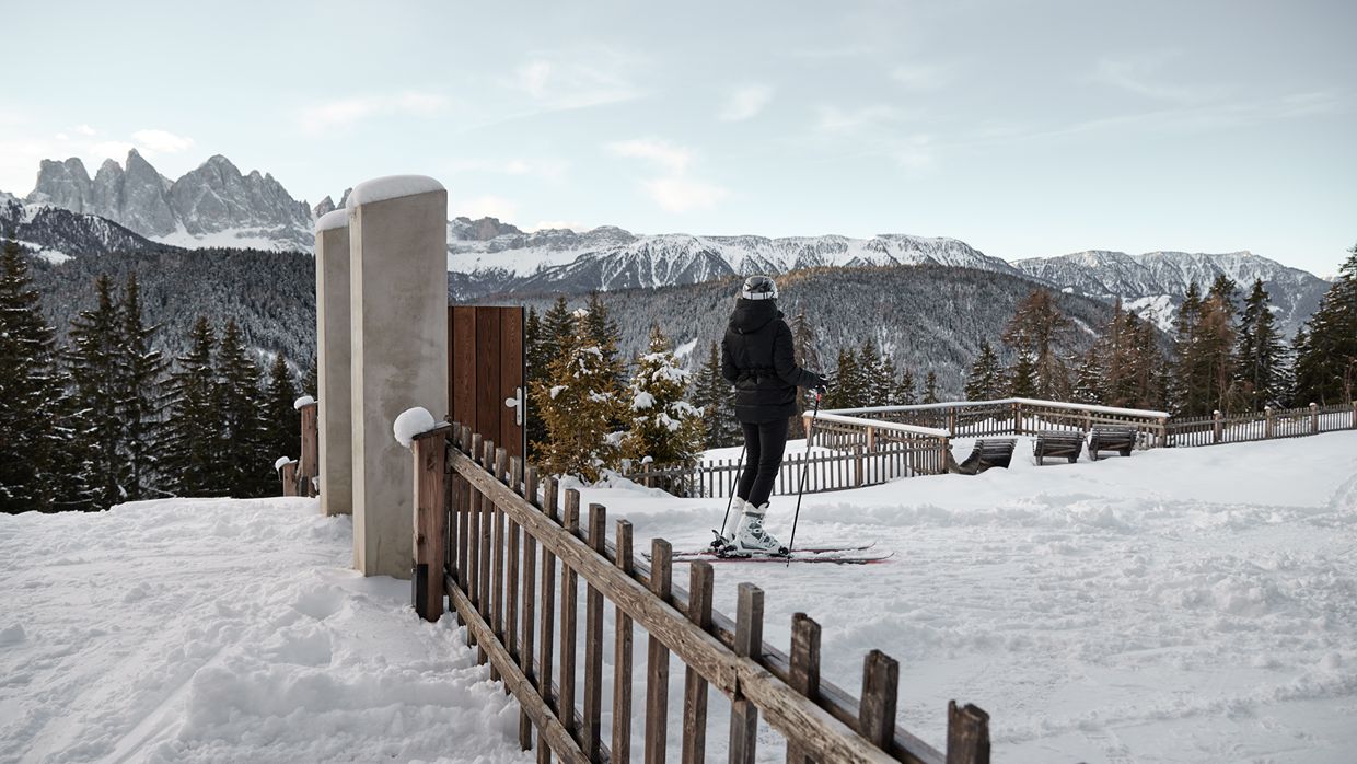 Luxury-Ski-Hotel-Dolomites-Forestis-OSC-View.jpg