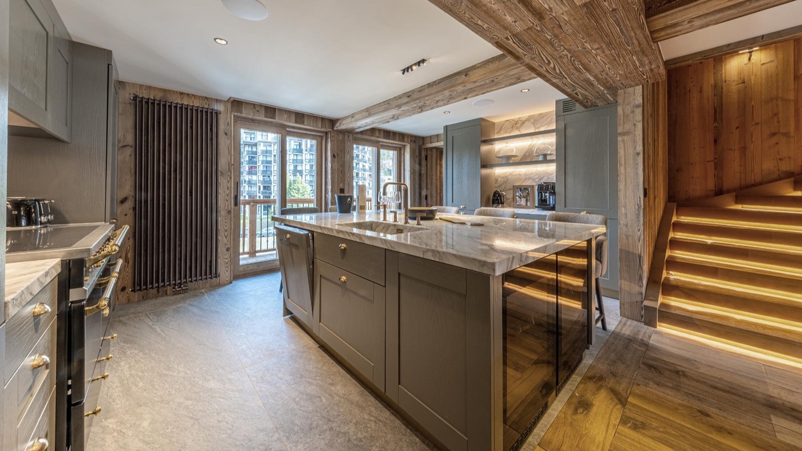 Luxury-Ski-Chalet-Val-D-Isere-Chalet-Andes-Oxford-Ski-Kitchen2.jpg