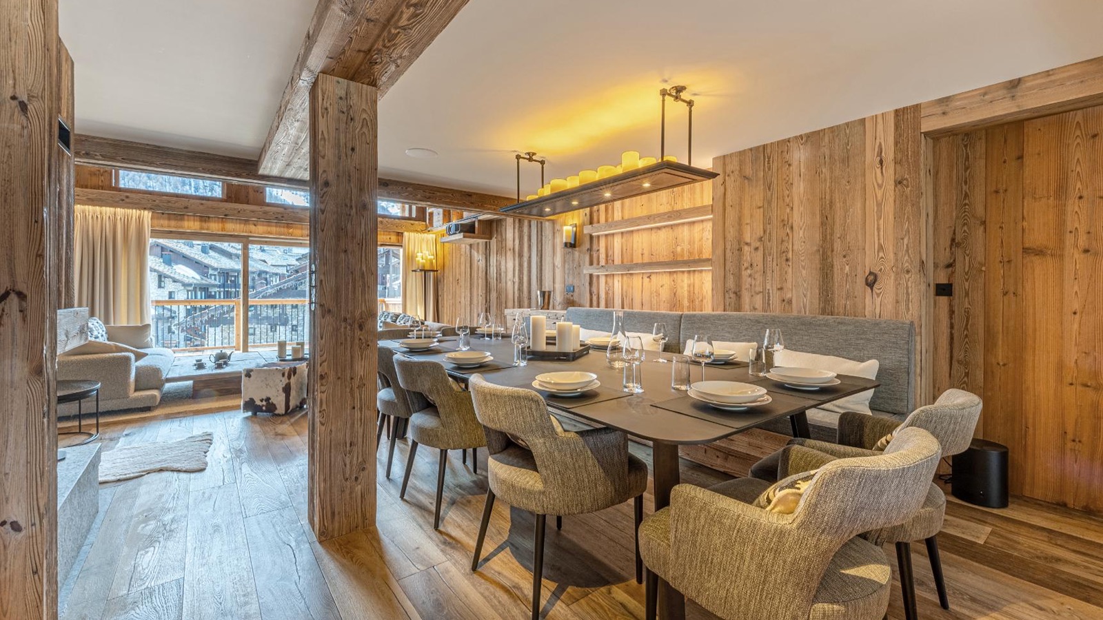 Luxury-Ski-Chalet-Val-D-Isere-Chalet-Andes-Oxford-Ski-Dining2.jpg